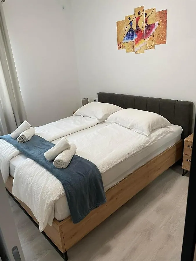 Apartman Ivanica Lukoran 0*,  Хорватия