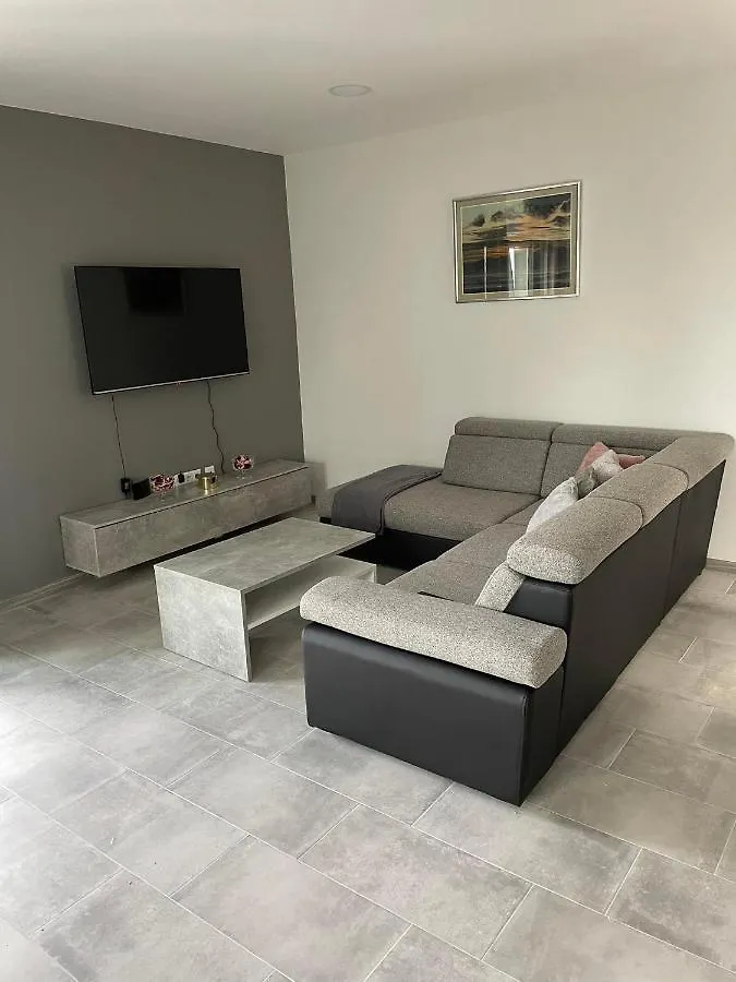 Apartman Ivanica Lukoran